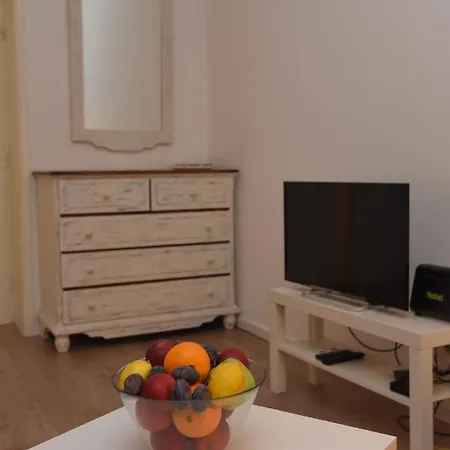 Cloud Downtown Apartment *